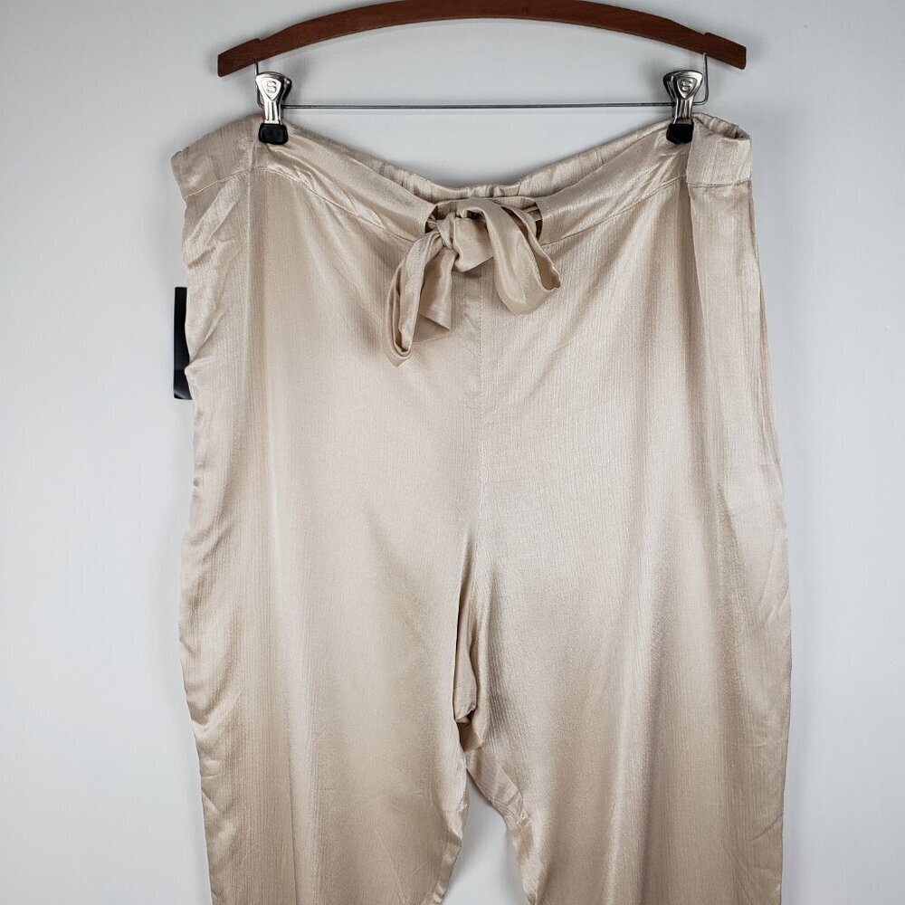 Envelope1976 Net-a-Porter Goa Pants NWT Ivory Satin Trouser Button Ankle Size 44 - Picture 4 of 16